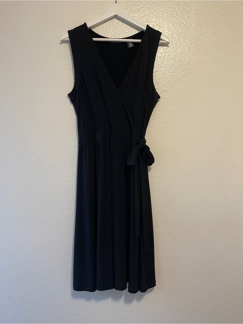 Apostrophe Black Faux Wrap Sleeveless Tie Waist Stretch Dress XLP